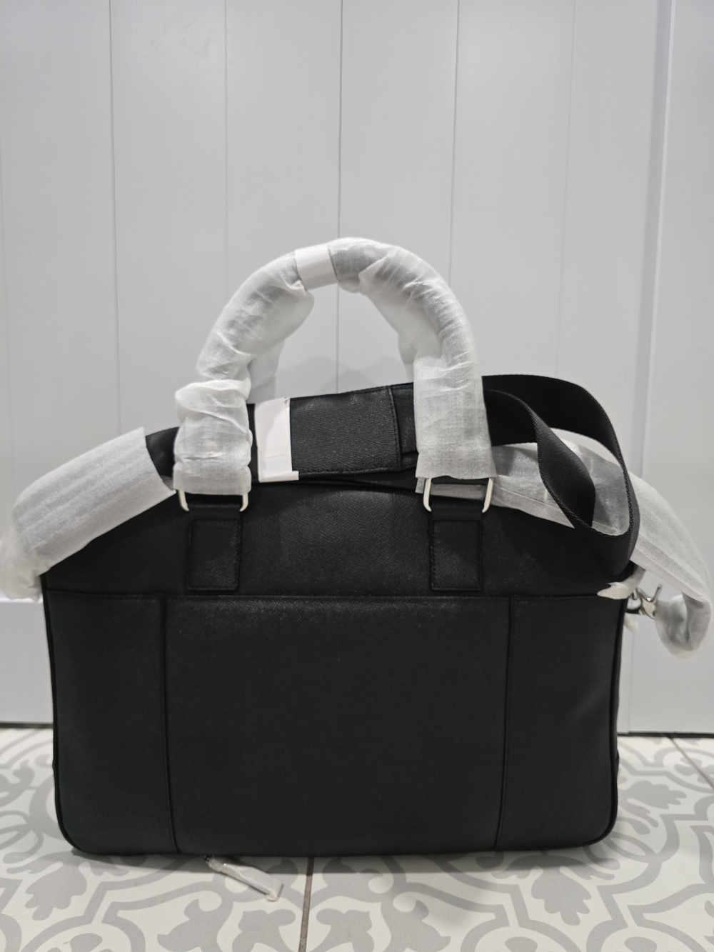 Cole Haan Black Leather Laptop Briefcase with Exterior Pocket - Picture 4 of 4